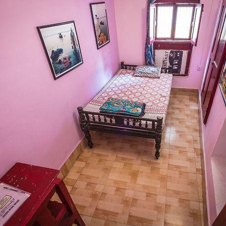 Brown Bread Bakery Guest House Varanasi Ngoại thất bức ảnh